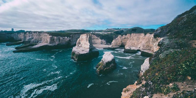 从伊利药业看中成药现代化：在线购药时代下的质量控制与健康服务新范式