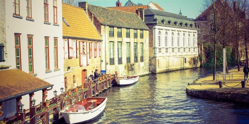 伊利药业数字化营销新路径：如何提升基层医疗机构药品可及性